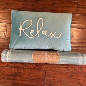 Yoga Mat & Pillow Set